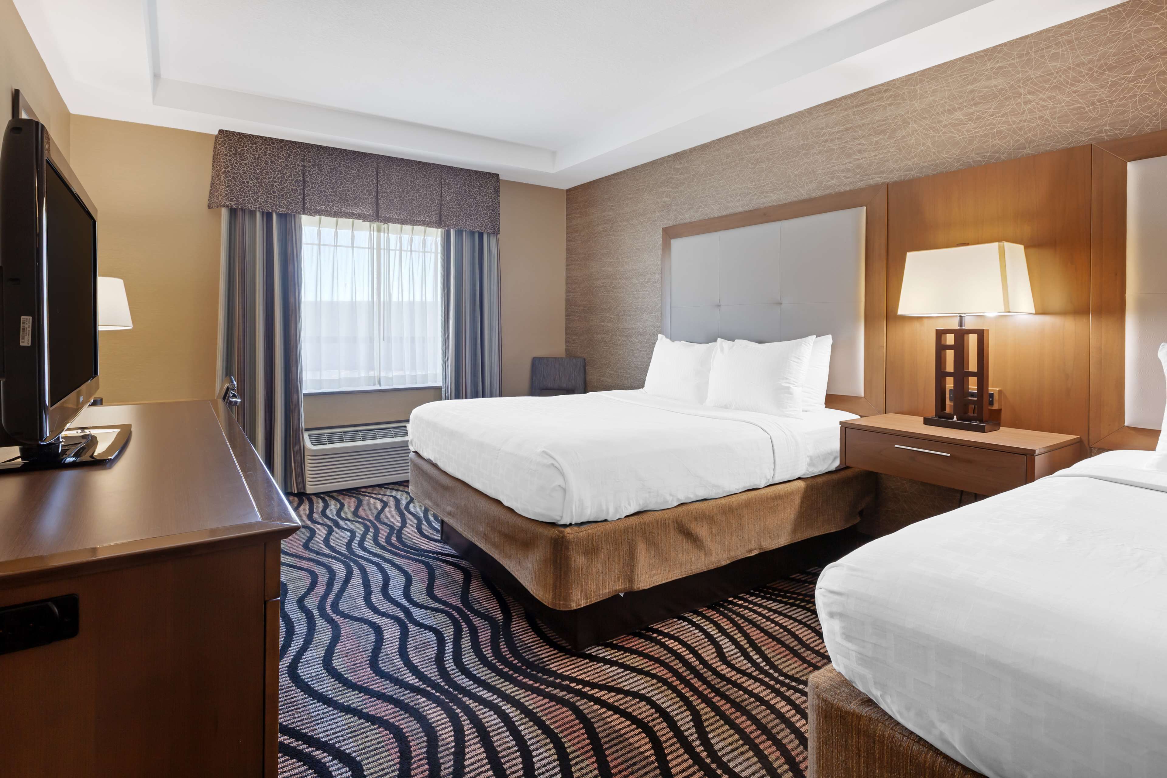 Photo - Best Western Summit Inn