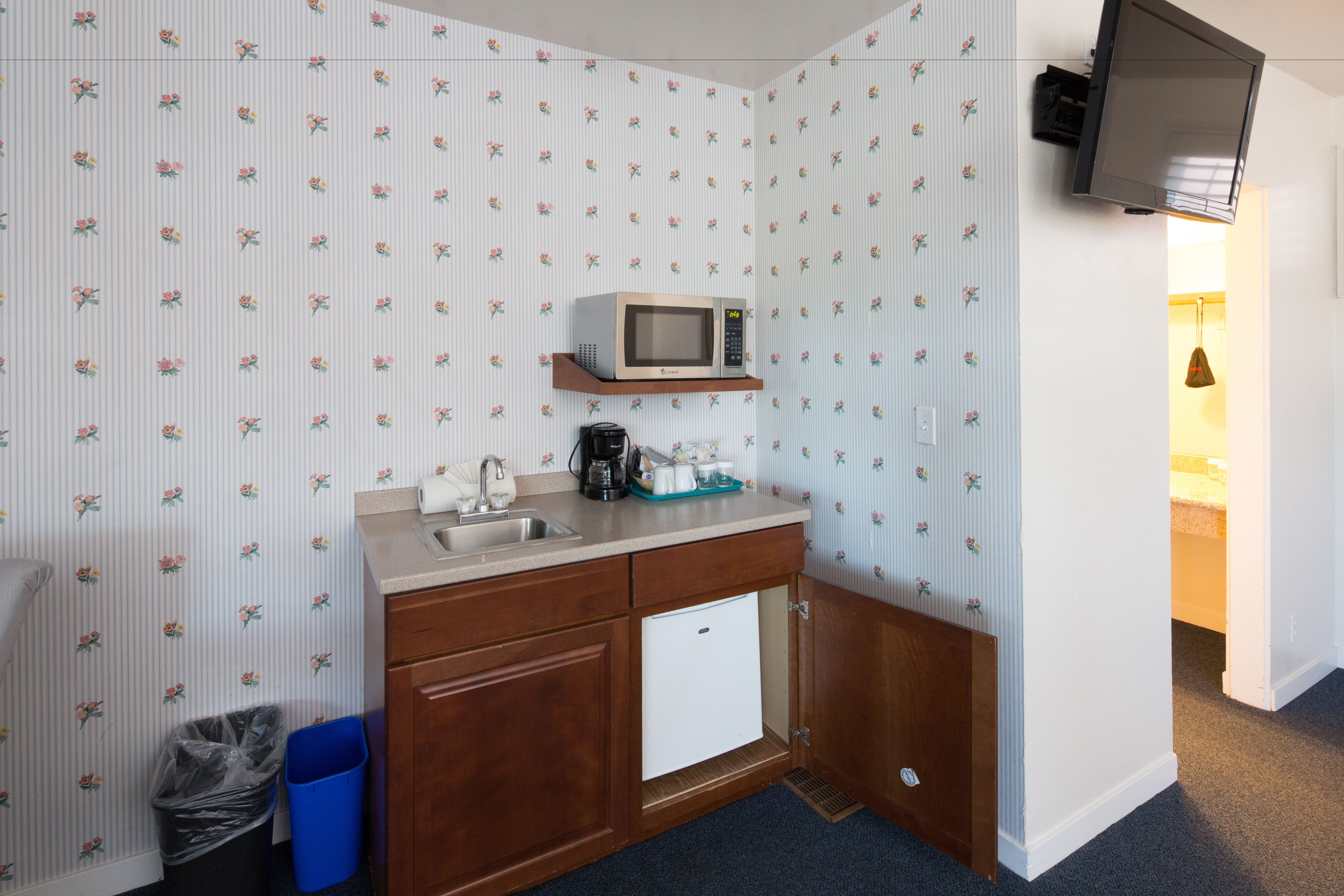 family suite, 2 bedrooms, 2 bathrooms | mini fridge