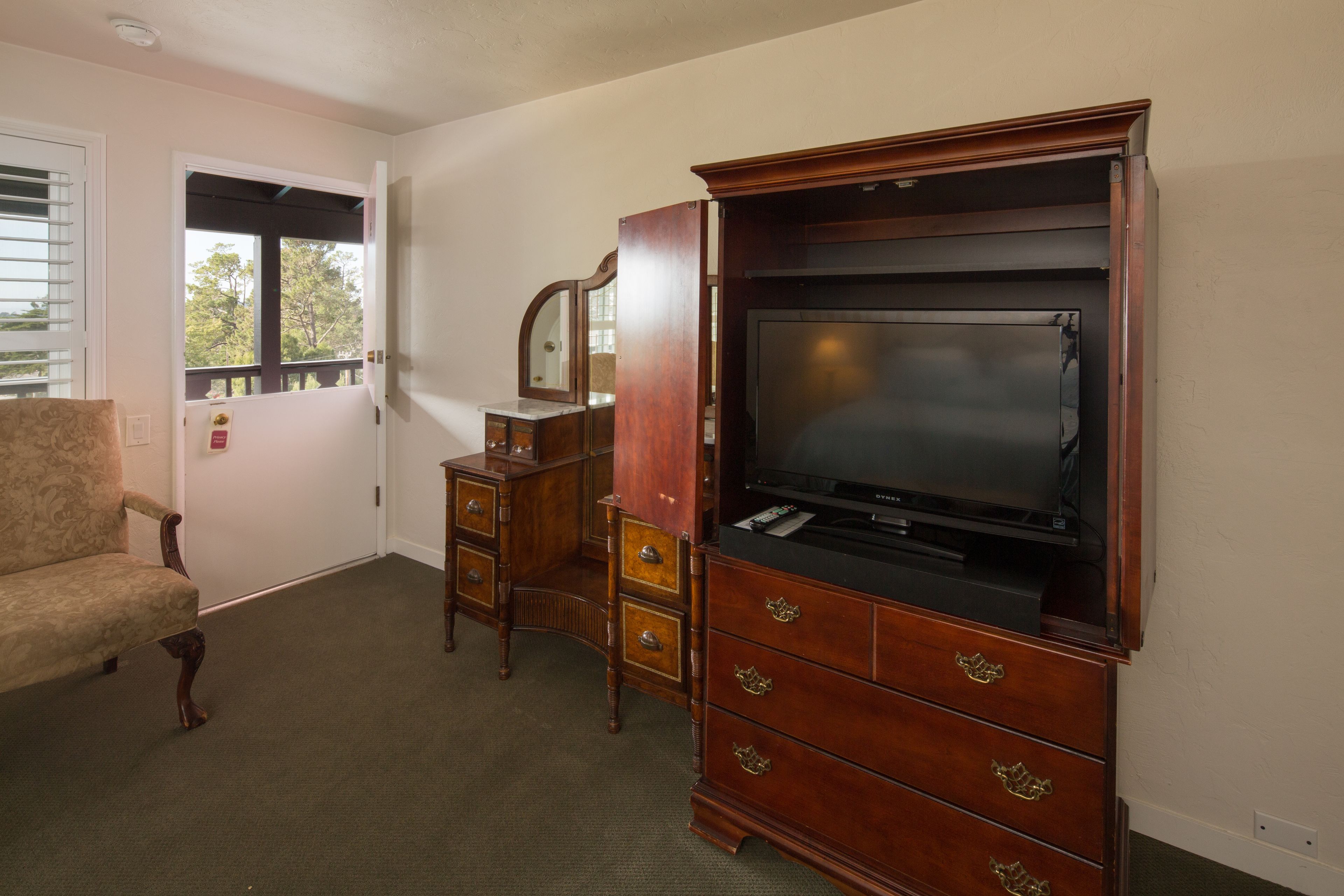 deluxe room, 1 king bed, fireplace, ocean view | iron/ironing board, free cots/infant beds, rollaway beds, free wifi