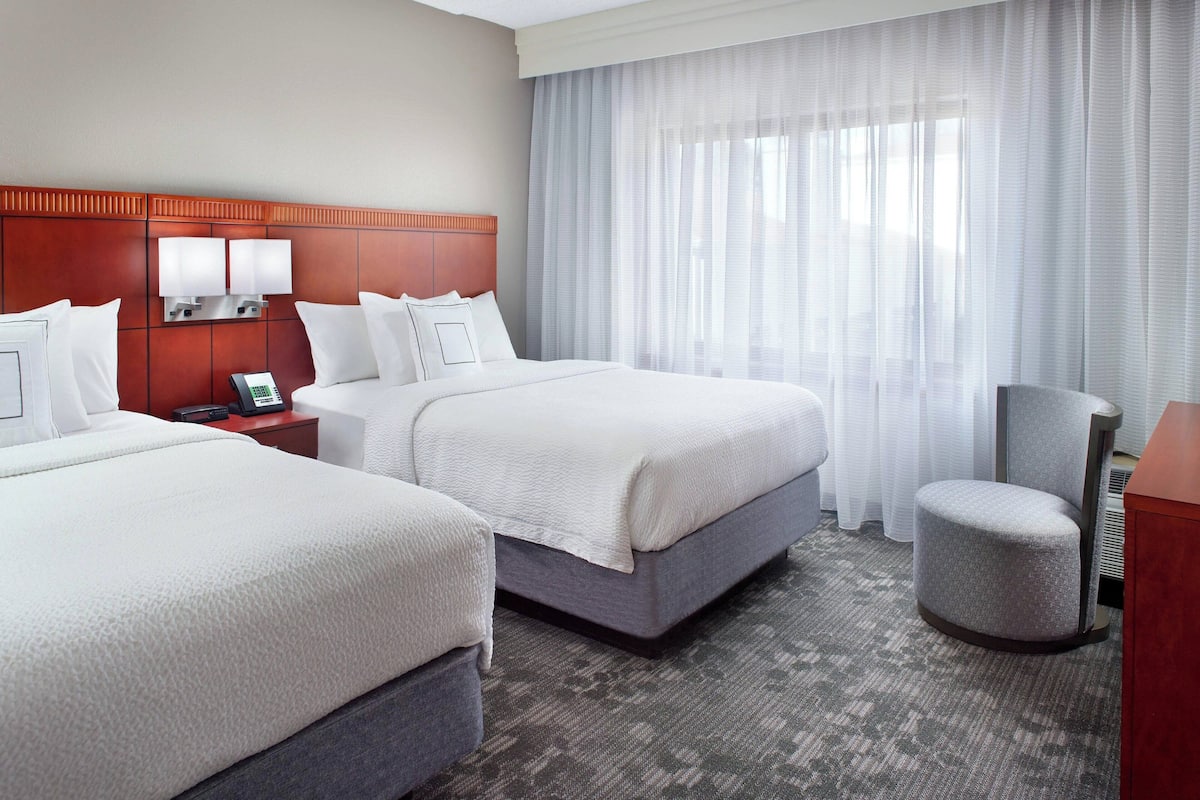 1 bedroom, premium bedding, in-room safe, desk
