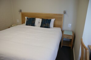 Standard Room, Multiple Beds, Non Smoking, Ground Floor (Walk-in Shower) -  Apollo Bay Motel and Apartments (Apollo Bay)