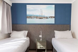 Standard Apartment, Multiple Beds, Non Smoking, Kitchenette | Premium bedding, pillow-top beds, minibar, desk