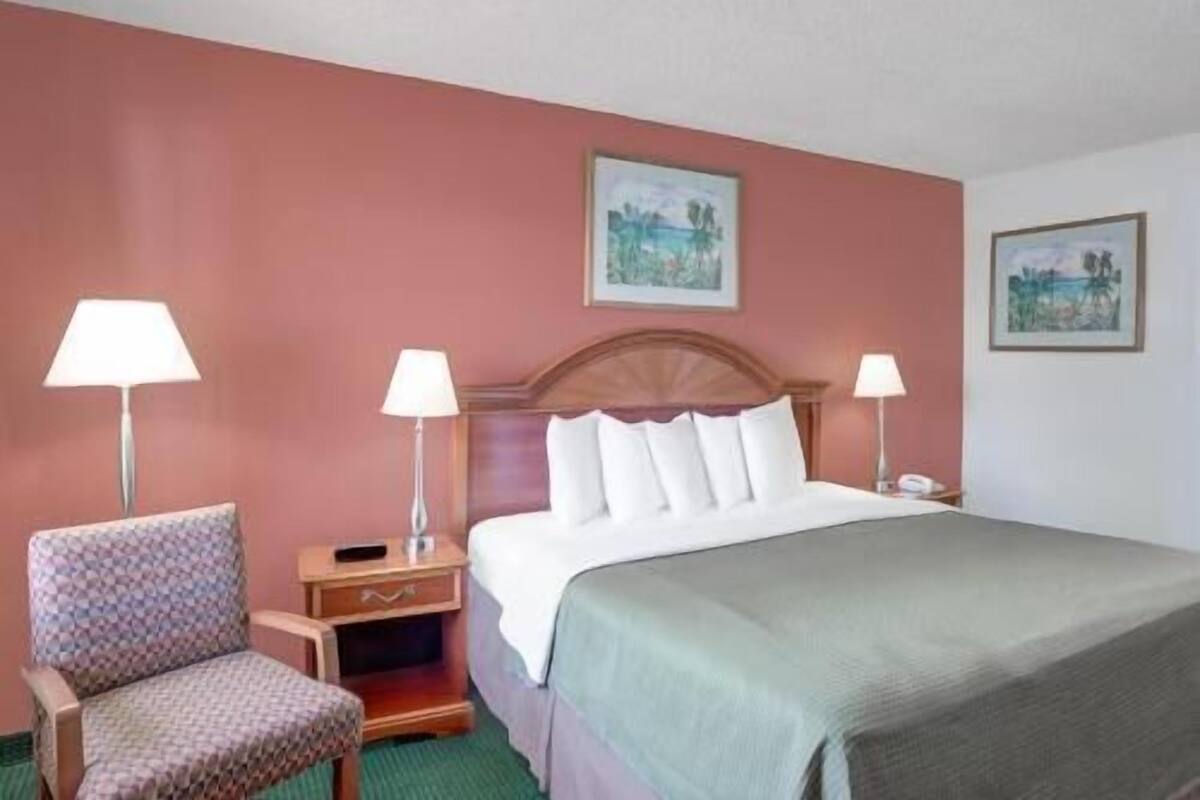 In-room safe, desk, iron/ironing board, rollaway beds
