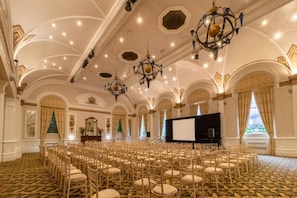 Meeting facility