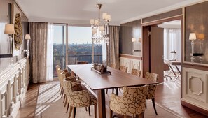Presidential Suite, 1 King Bed, Non Smoking