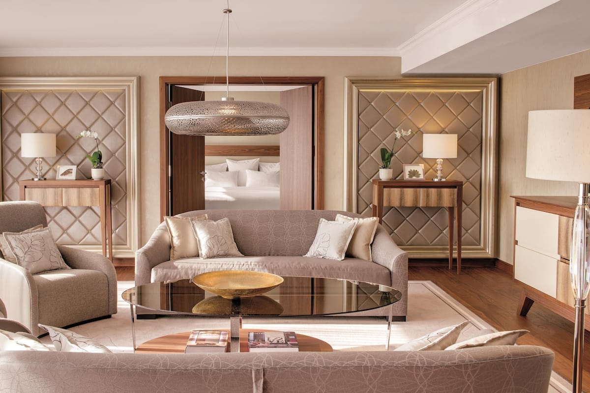 Televisión de pantalla plana