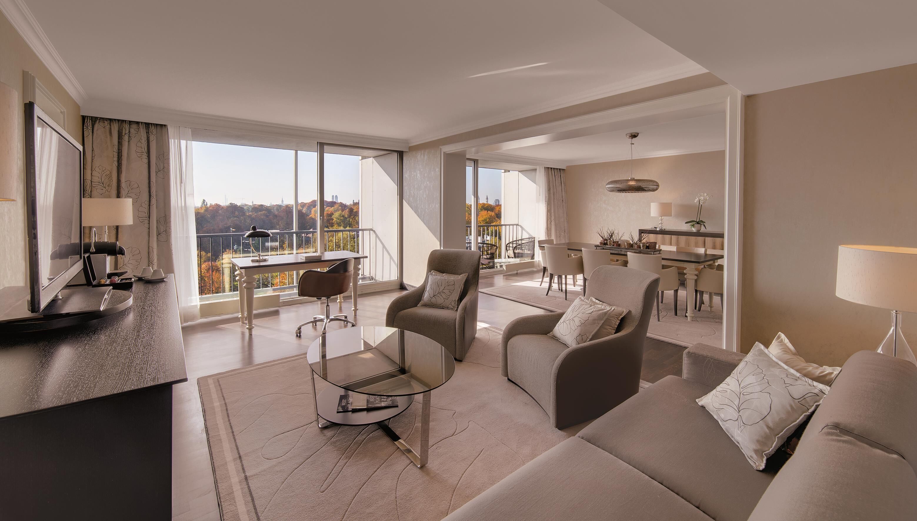 Executive Suite, 1 King Bed, Non Smoking | Living area | 42-inch flat-screen TV with satellite channels, TV