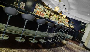 Bar (on property) - Hilton Munich Park (Munich)
