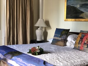 Premium Suite | In-room safe, individually decorated, individually furnished