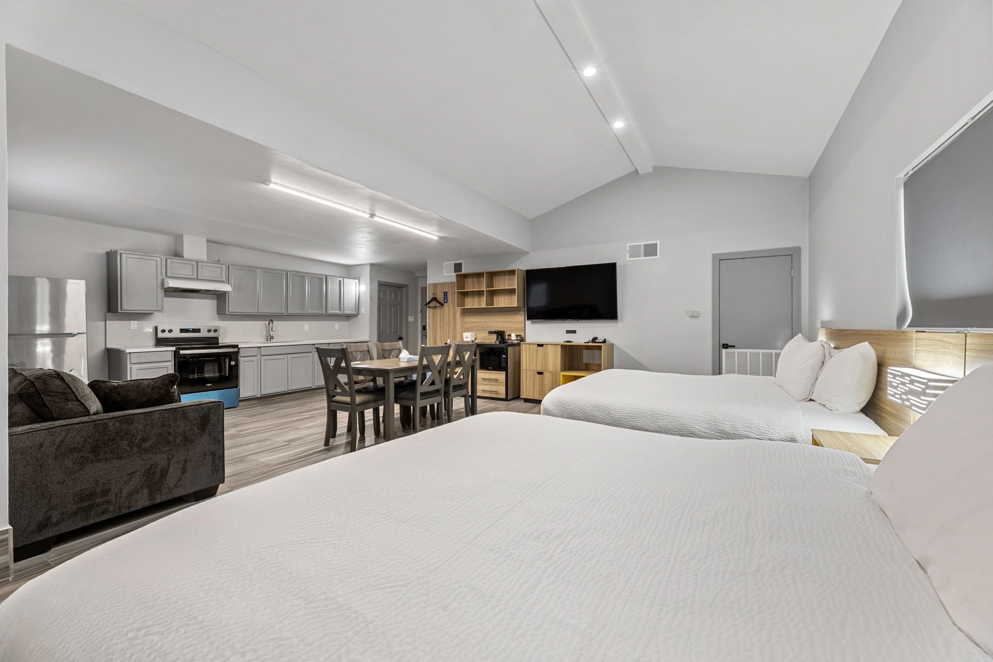 Family Suite, Multiple Beds, Non Smoking | Premium bedding, down comforters, pillowtop beds, desk