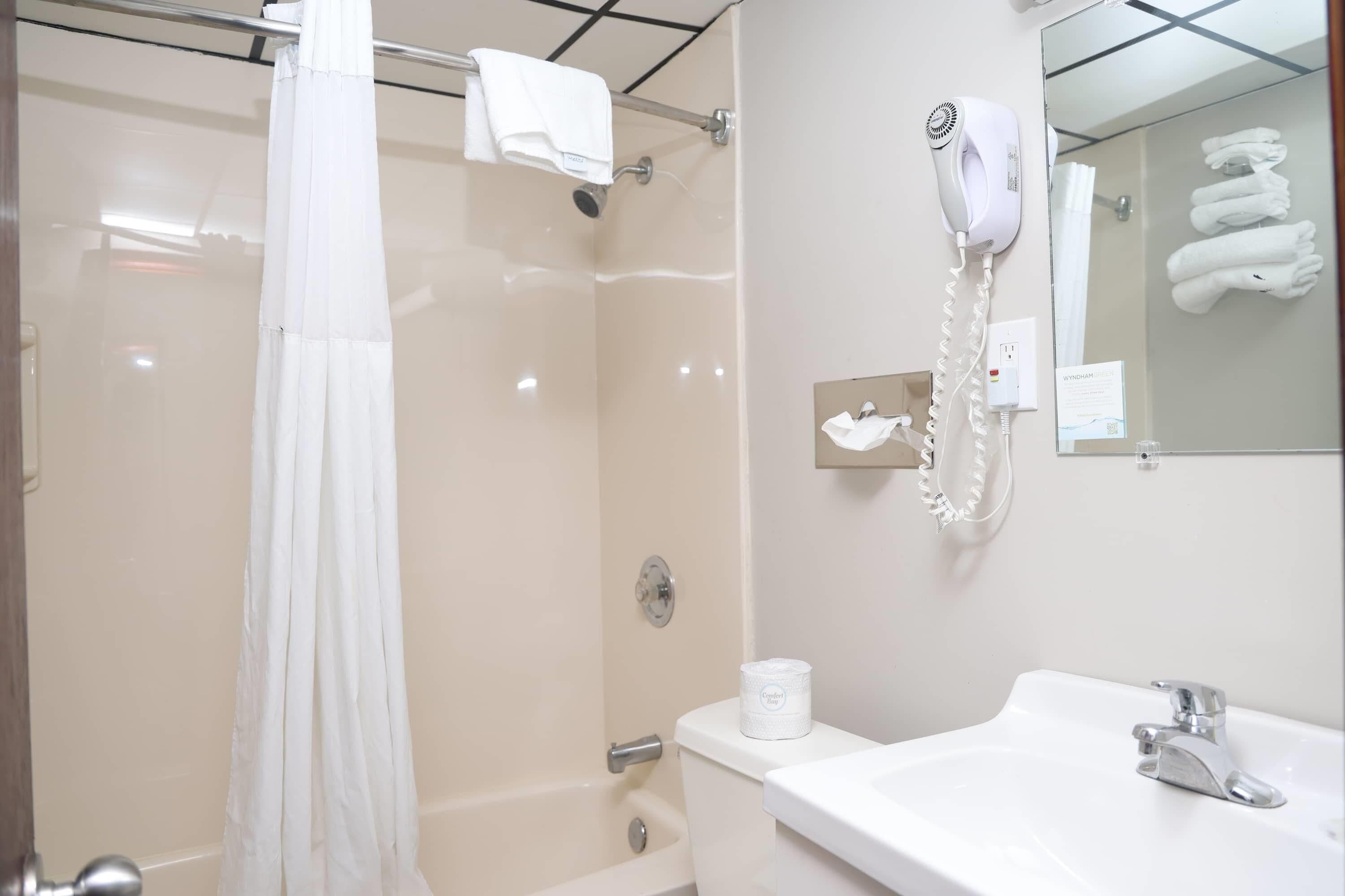 Photo - Days Inn by Wyndham Pittsburgh