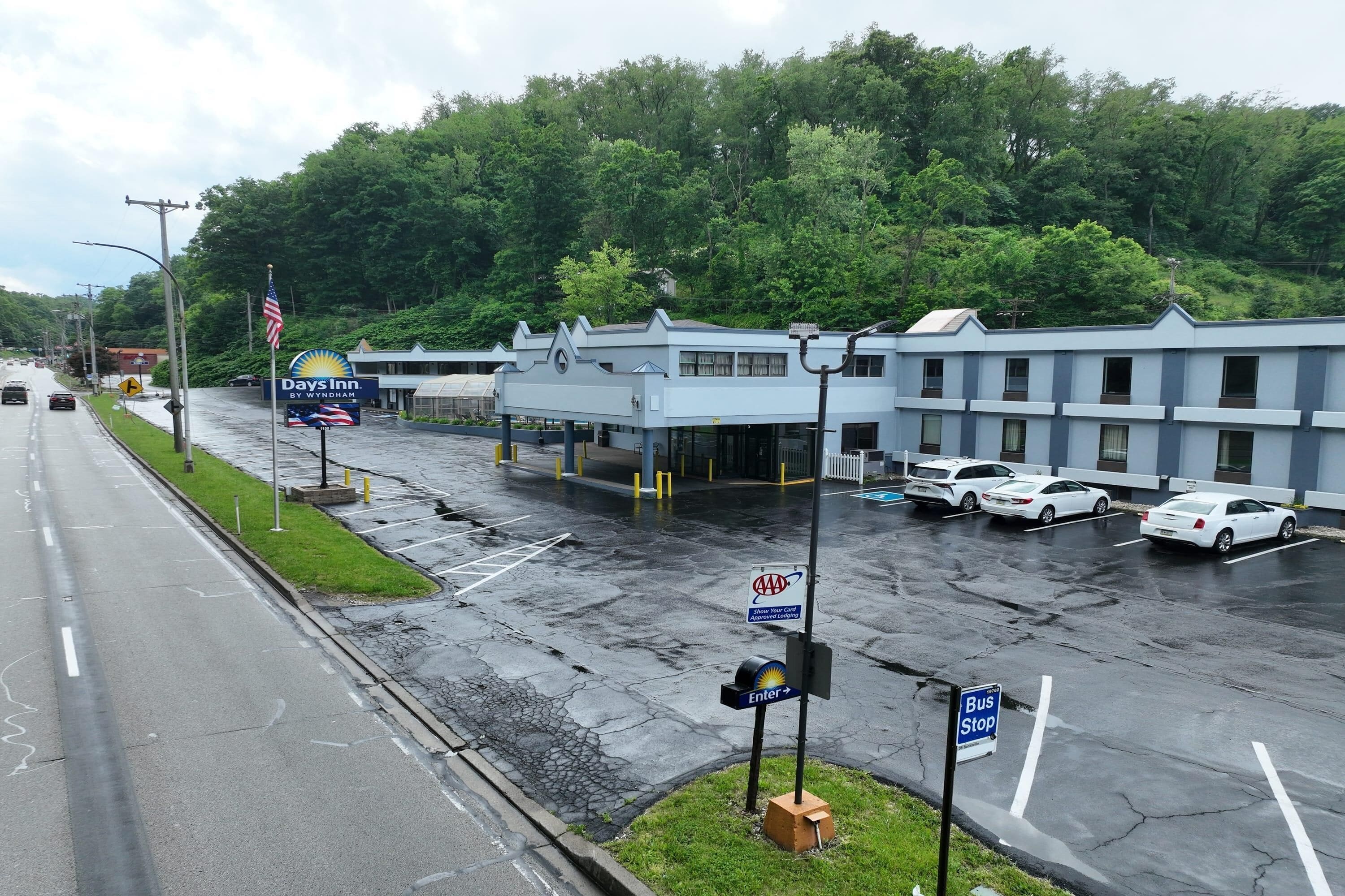 Photo - Days Inn by Wyndham Pittsburgh