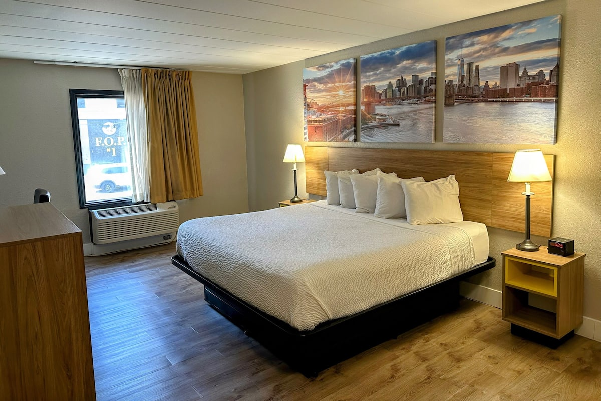 Individually decorated, individually furnished, desk, laptop workspace