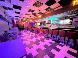 Bar (on property) - Albany Airport Inn (Albany)