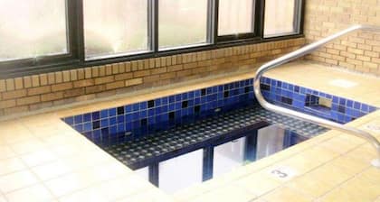 Quality Inn & Suites Searcy I-57