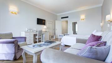 Couette en duvet d'oie, minibar, coffres-forts dans les chambres, bureau