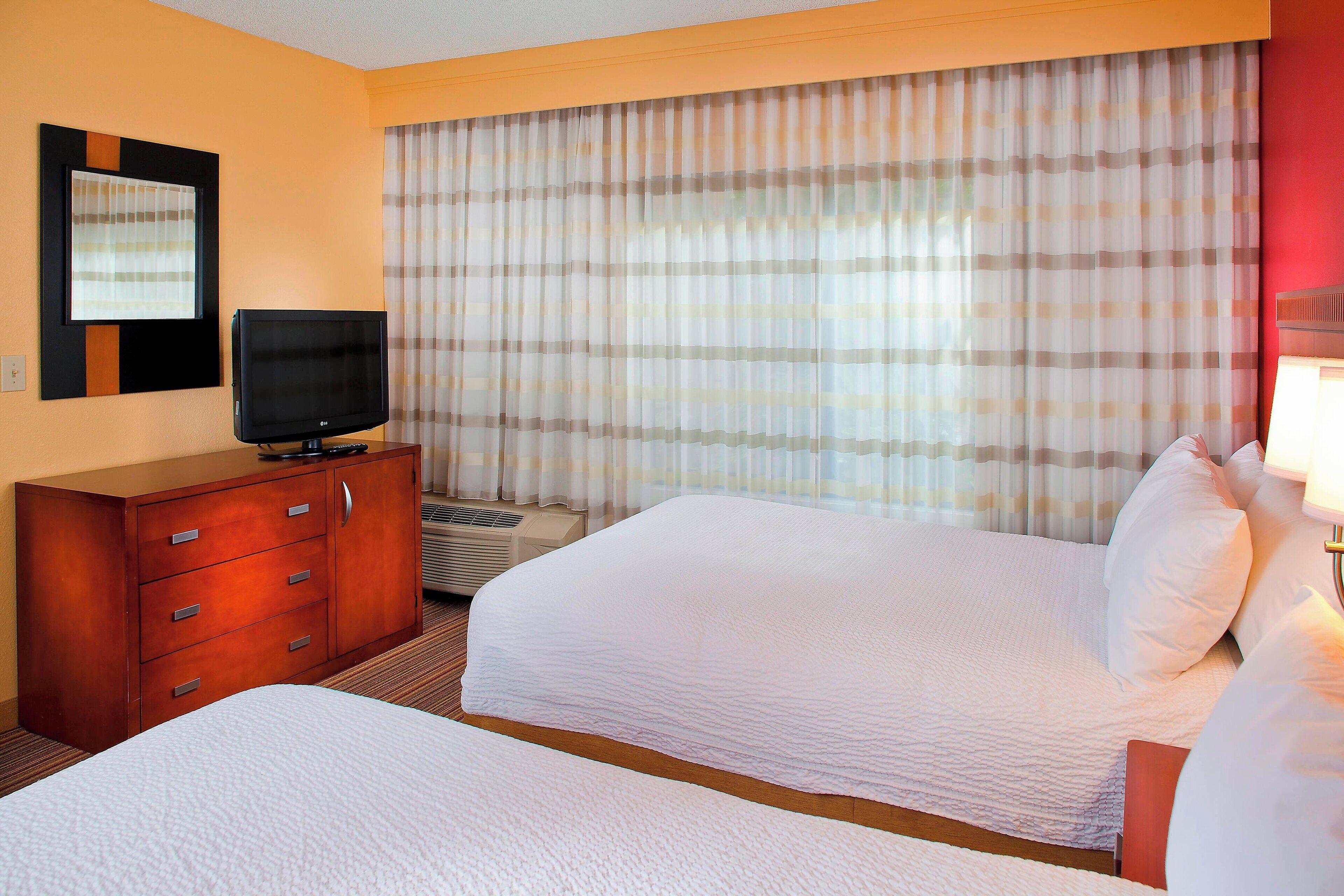 Photo - Courtyard by Marriott Orlando Airport