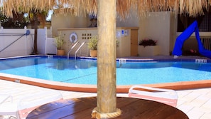 2 outdoor pools - Seaside Inn & Suites (Clearwater Beach)