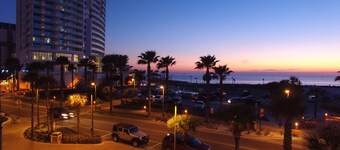 Seaside Inn & Suites