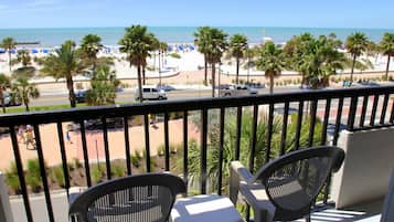 Camera, 2 letti matrimoniali, balcone | Balcone