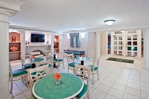 تناول الطعام