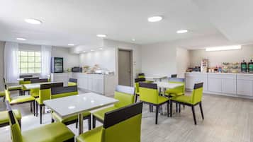 Desayuno buffet incluido todos los días