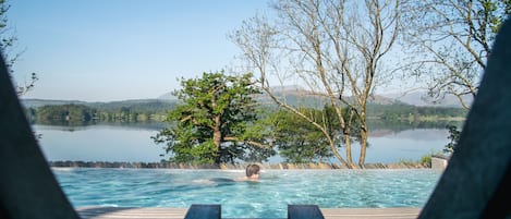 Piscine couverte