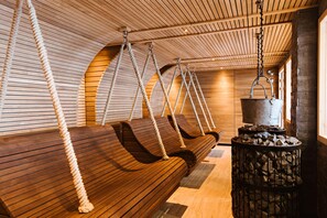Couples treatment rooms, sauna, hot tub, steam room, body treatments