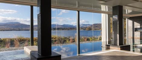 Couples treatment room(s), sauna, hot tub, steam room, body treatments