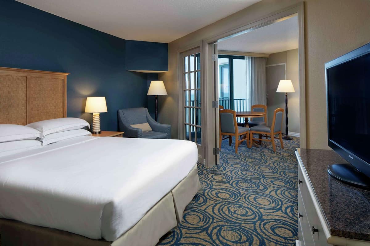 Premium bedding, pillowtop beds, in-room safe, desk