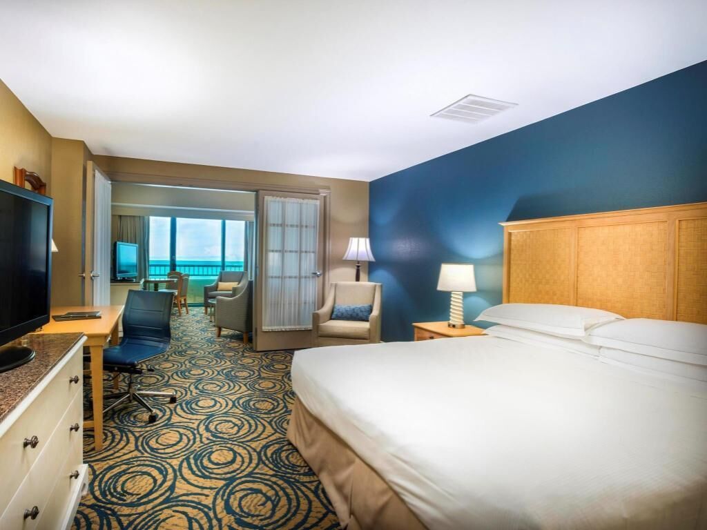 Ropa de cama de alta calidad y colchones con acolchado adicional