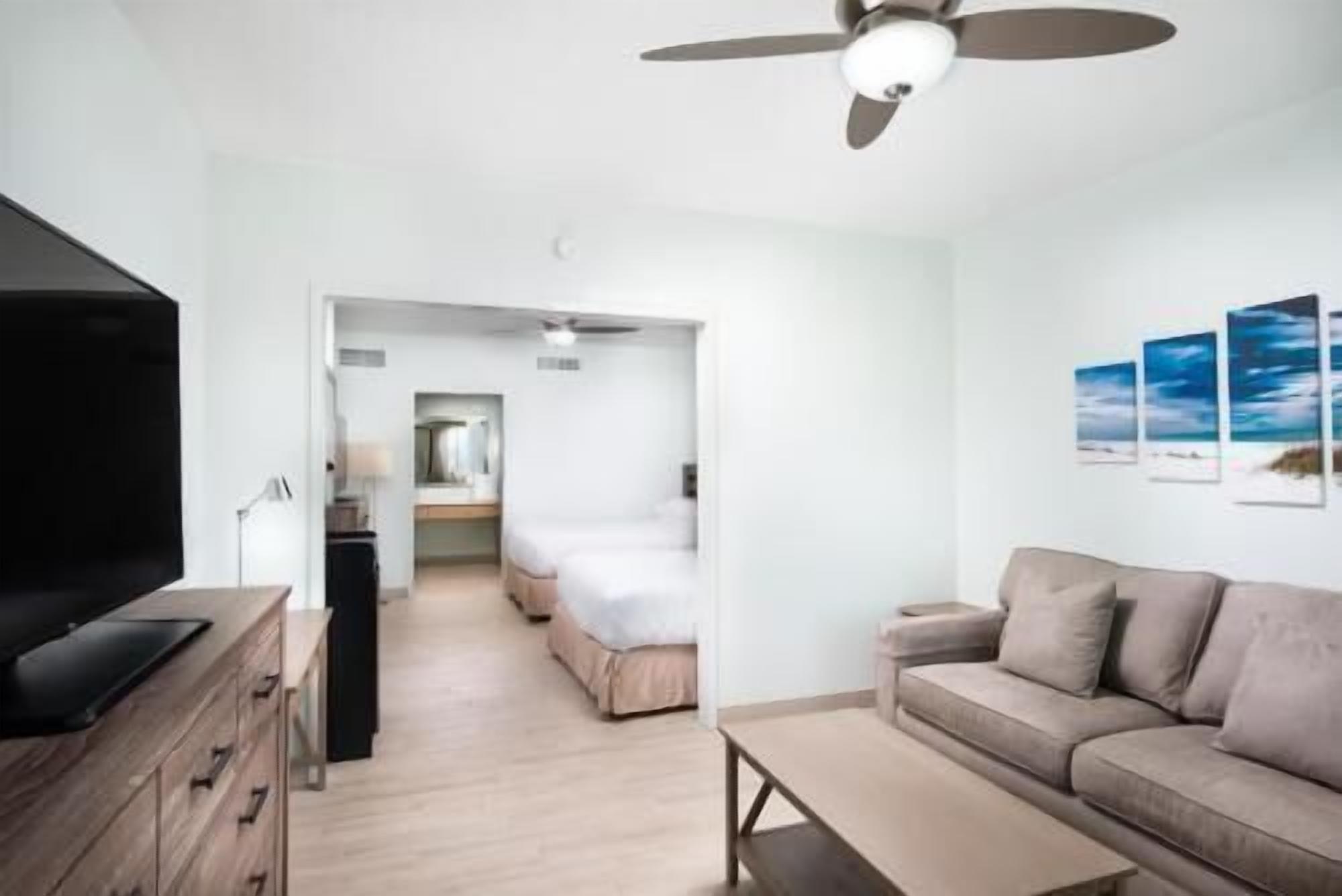 Ropa de cama de alta calidad y colchones con acolchado adicional