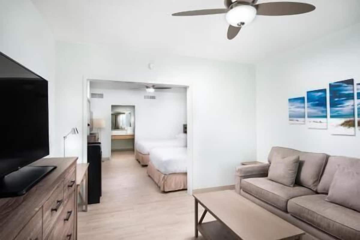 Premium bedding, pillowtop beds, in-room safe, desk