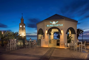 4 restaurants, breakfast, lunch, dinner served; local cuisine at Hilton Daytona Beach Oceanfront Resort