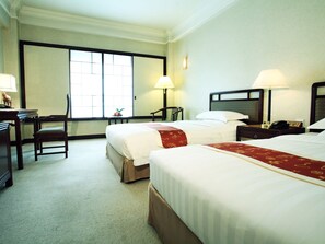 Superior-værelse - byudsigt | Premium-sengetøj, dundyner, minibar, pengeskab på værelset