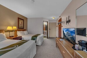 Suite familiar | Escritorio, cortinas blackout y insonorización