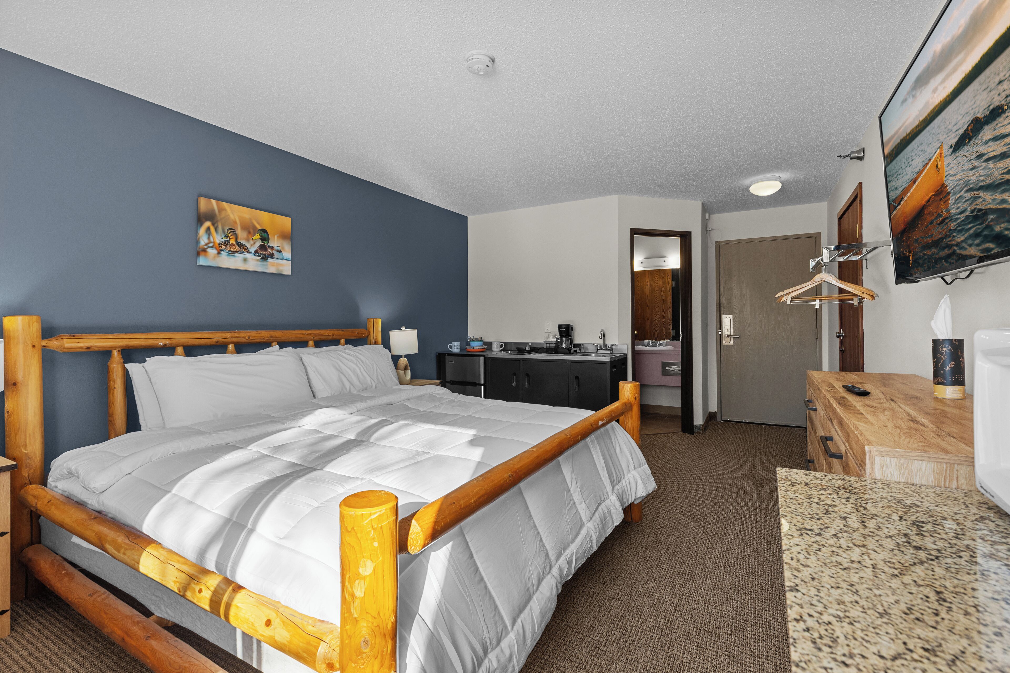 Edward Lake Family Suite with Kitchenette | Down comforters, desk, blackout drapes, soundproofing