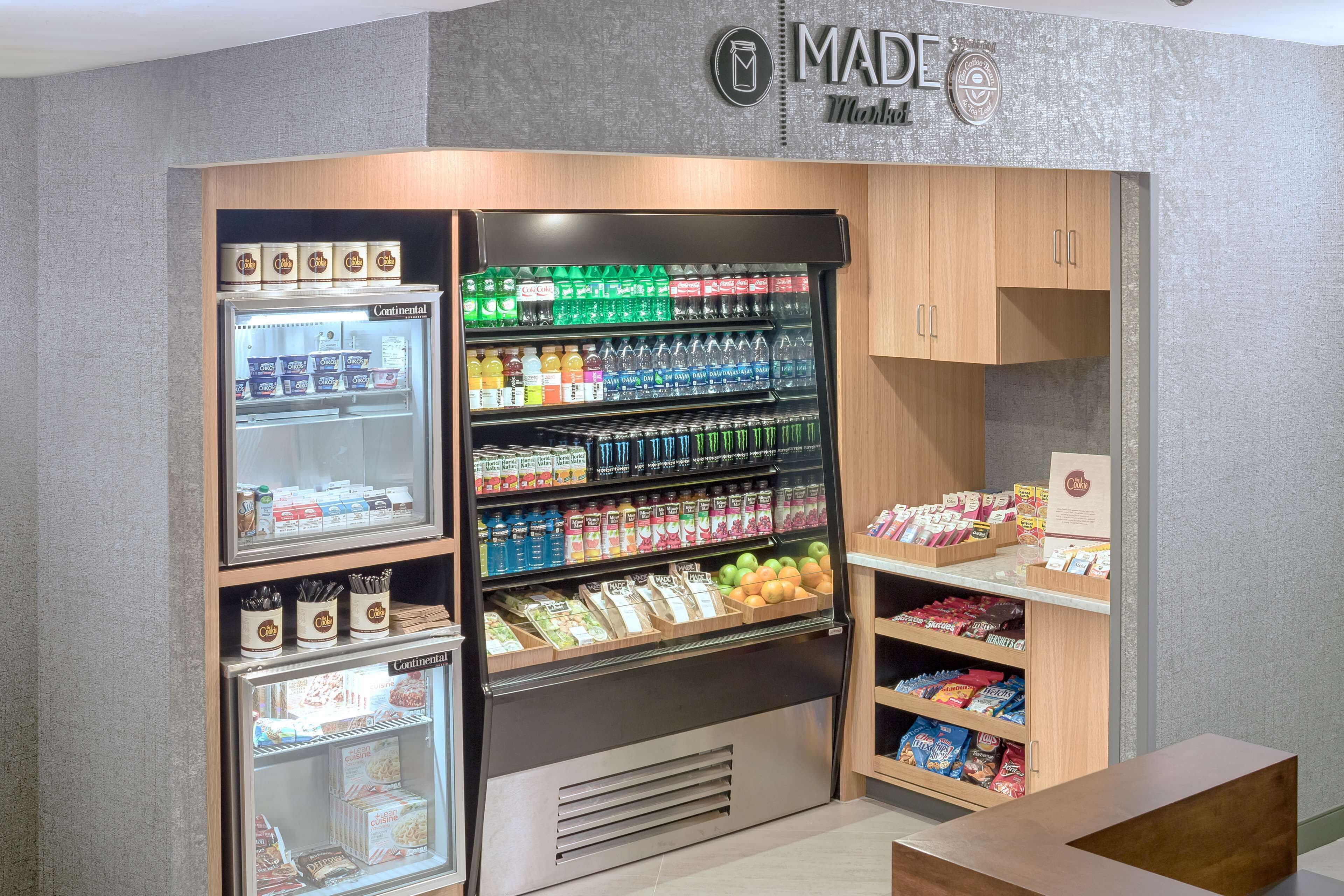 Snack bar