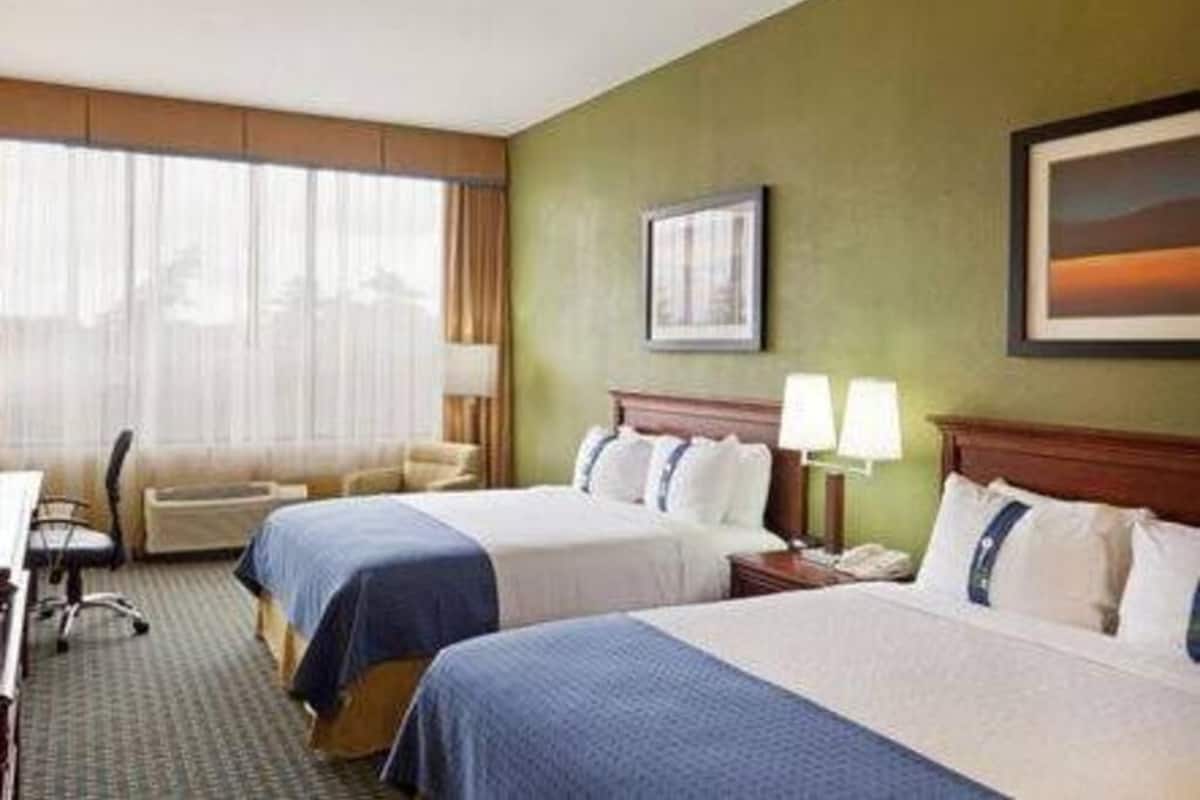 Hypo-allergenic bedding, soundproofing, free cots/infant beds, free WiFi