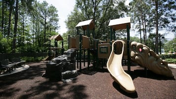 Children's play area - outdoor