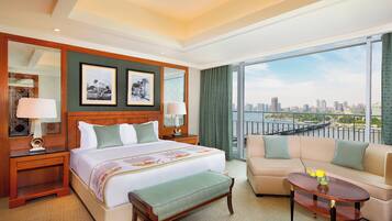 Presidential Suite, 1 Double Bed (Club Lounge Access) | 1 bedroom, Egyptian cotton sheets, premium bedding, minibar