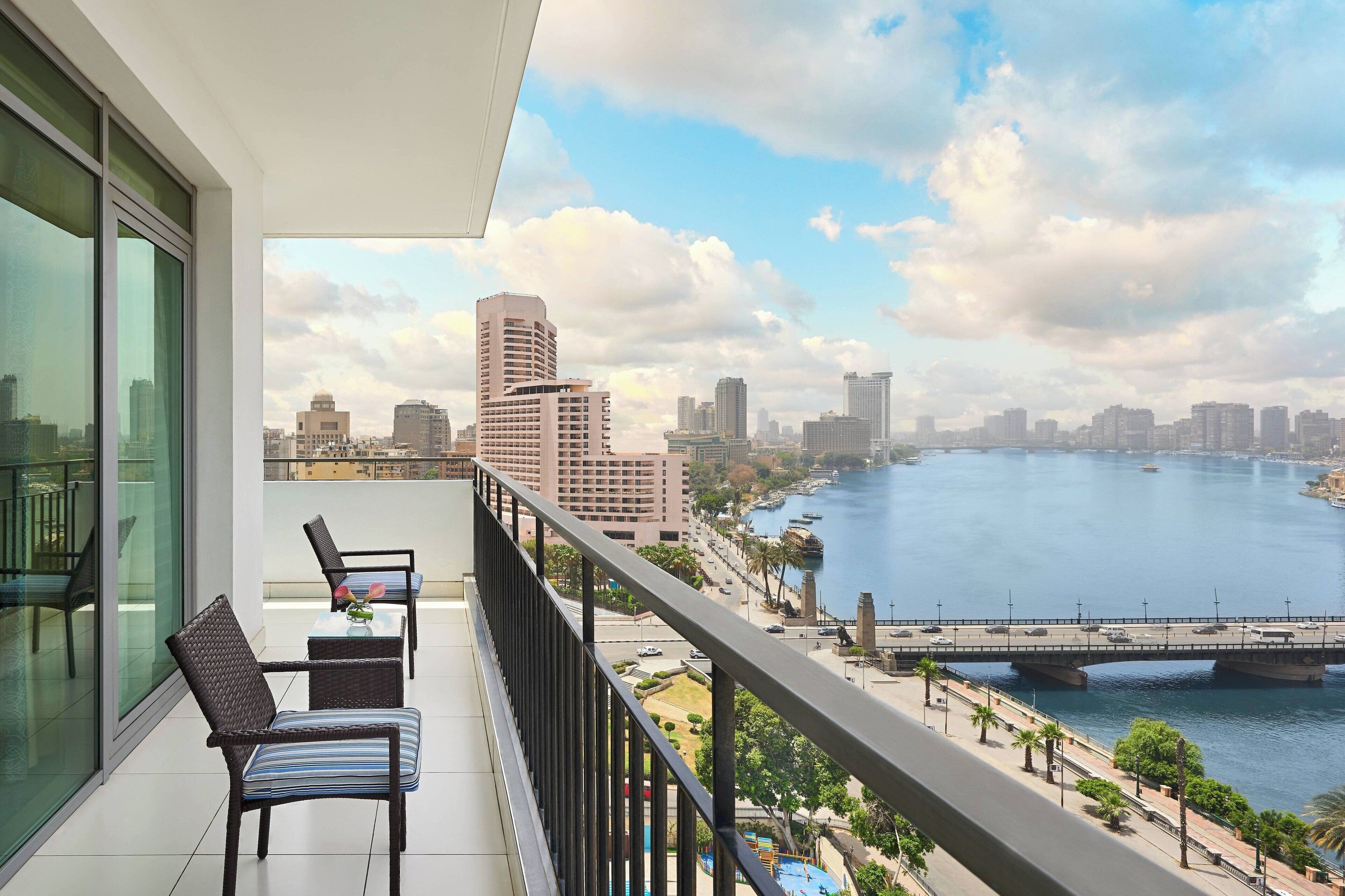 Egyptian cotton sheets, premium bedding, minibar, in-room safe