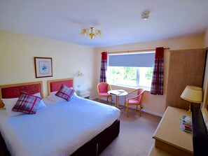 Individually furnished, desk, iron/ironing board, free WiFi - Penmere Manor Hotel (Falmouth)