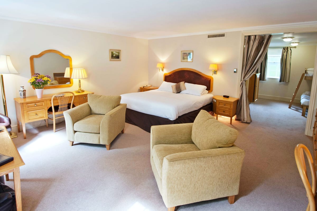 family room | individually furnished, desk, iron/ironing board, free wifi