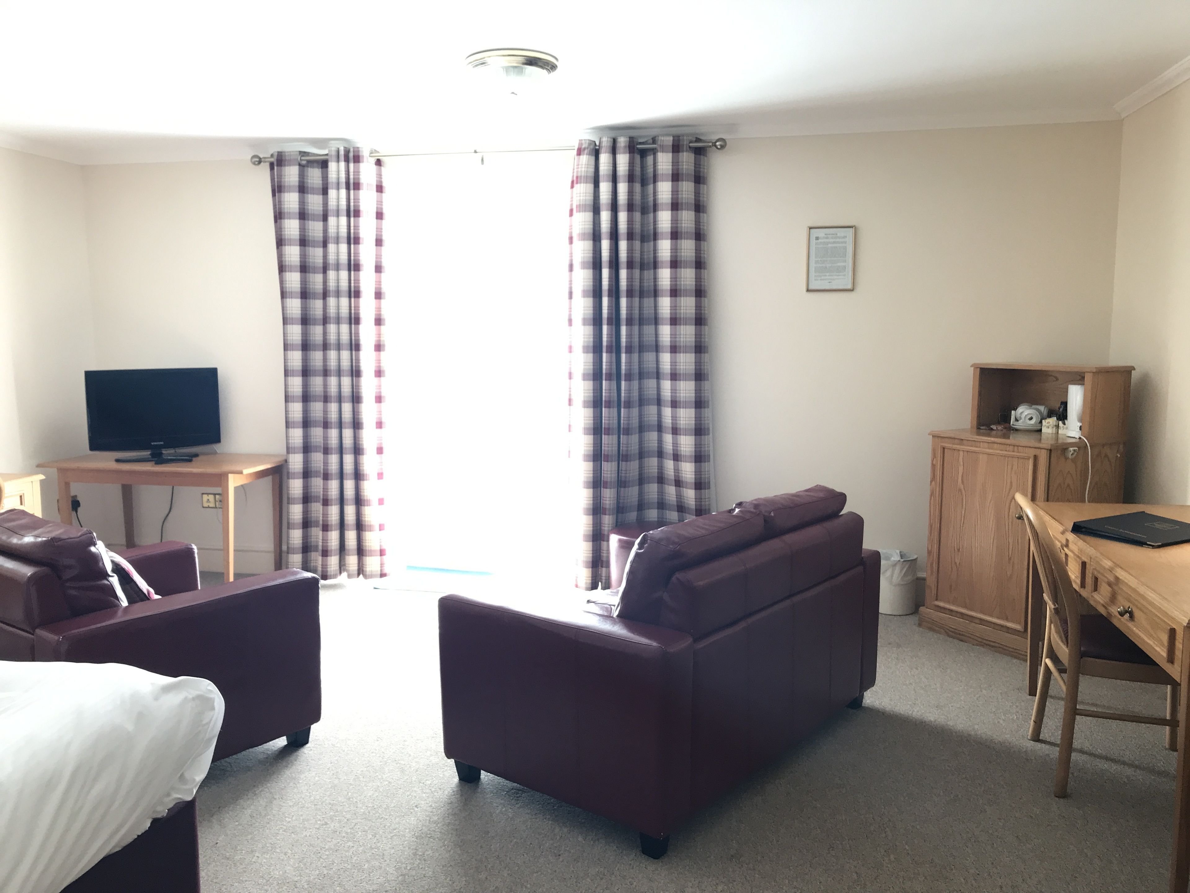 superior double room | individually furnished, desk, iron/ironing board, free wifi