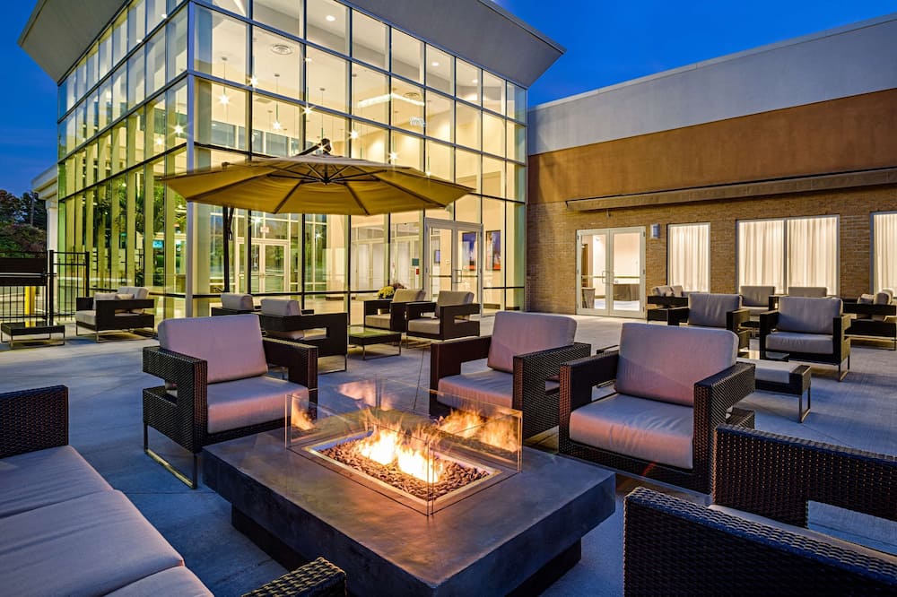DoubleTree by Hilton Hotel Bristol, Connecticut