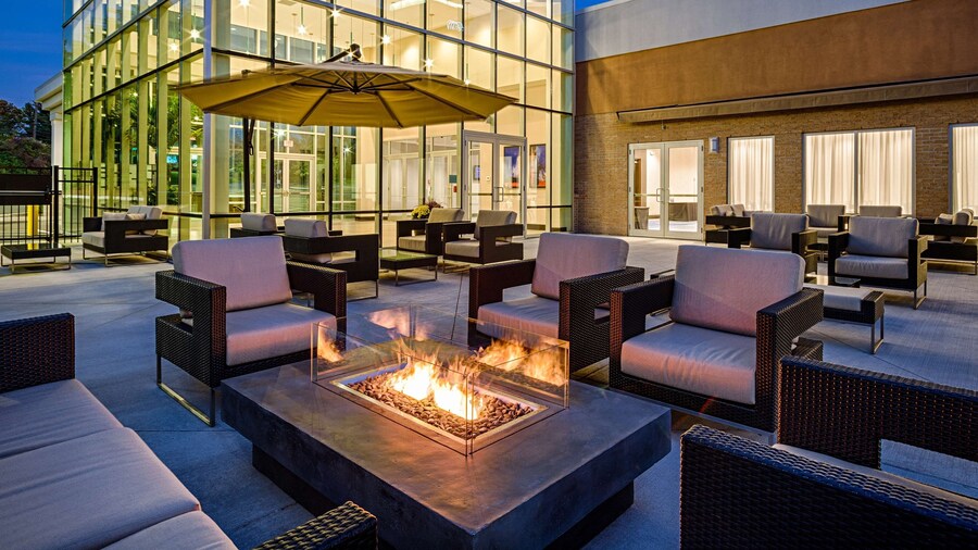 DoubleTree by Hilton Hotel Bristol, Connecticut