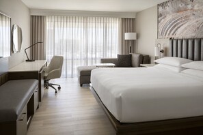 Literie de qualité supérieure, surmatelas, bureau, rideaux occultants