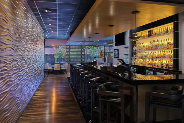 Cocktail bar