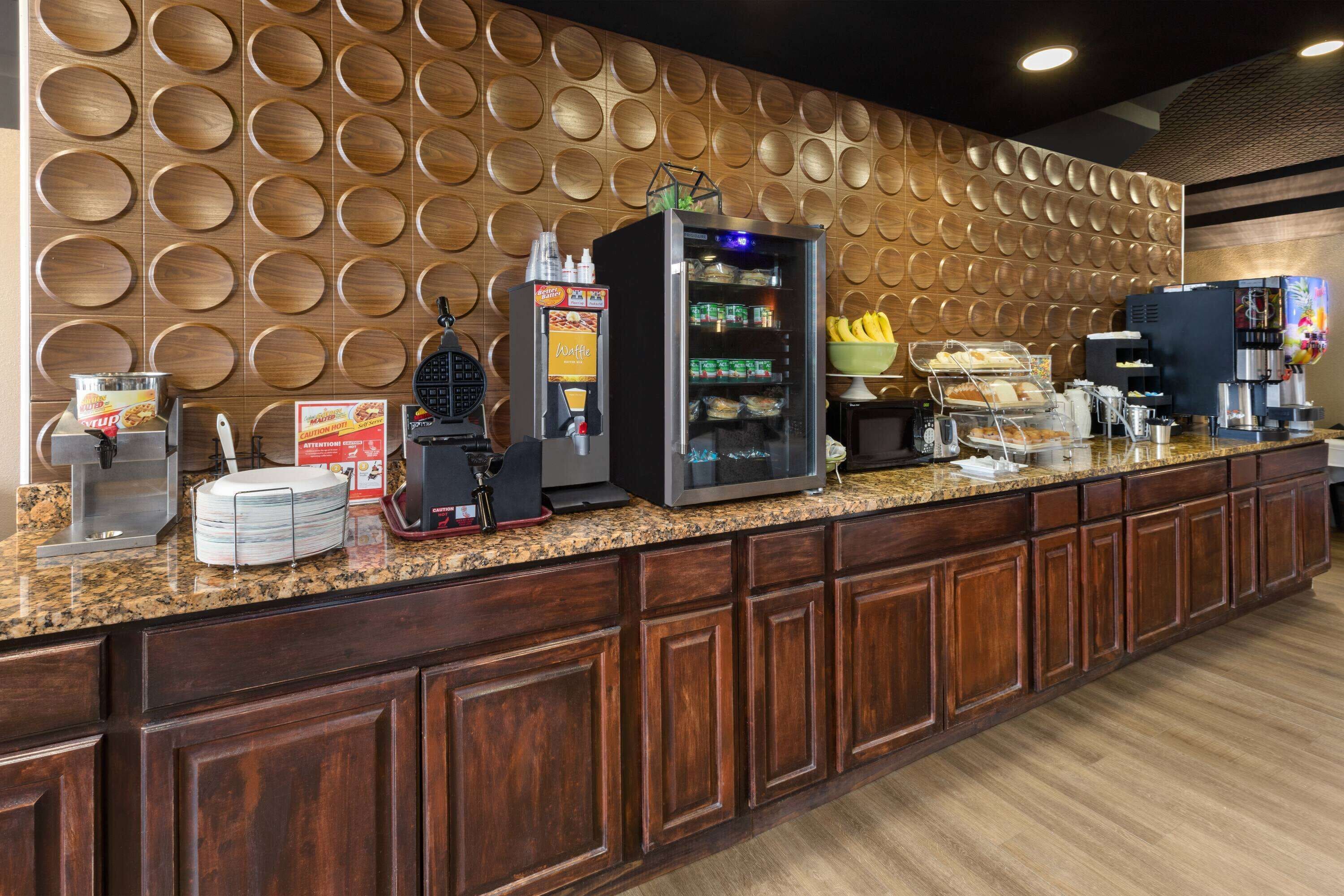 รวมอาหารเช้าแบบบุฟเฟ่ต์ ทุกวัน